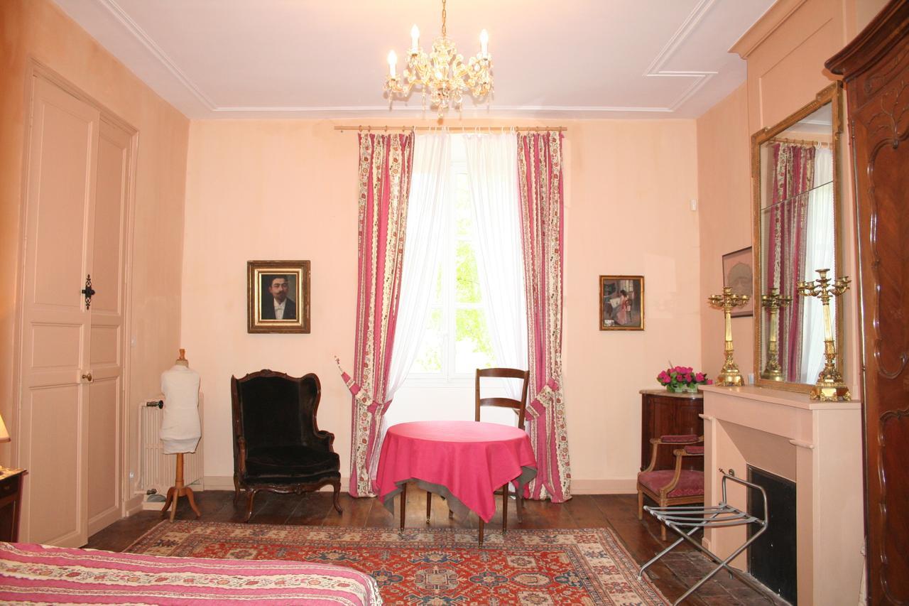 Château Manoir de la Lèche Touvre Quarto foto